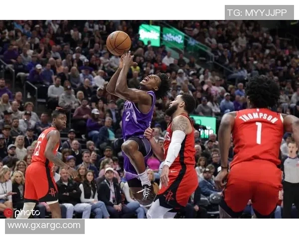 火箭力克爵士，豪取五连胜