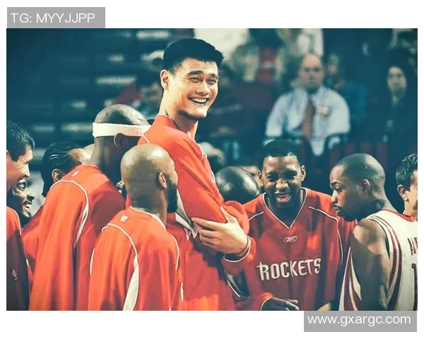 莫布里精彩助攻姚明展现完美配合引发球迷热议