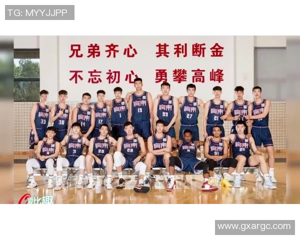 辽宁男篮大胜广东宏远，晋级总决赛